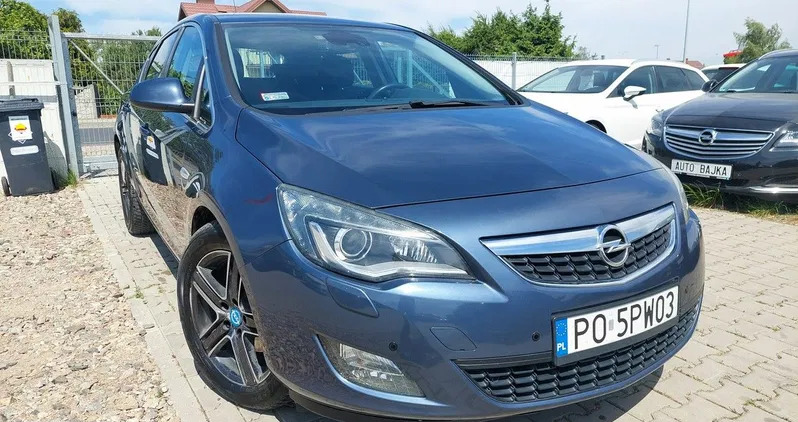 Opel Astra cena 23900 przebieg: 213730, rok produkcji 2010 z Kazimierza Wielka małe 781